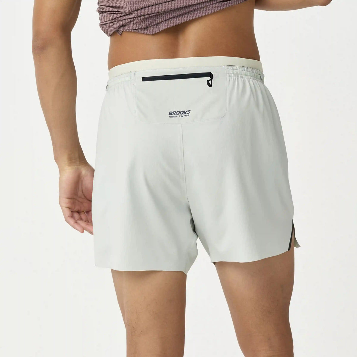 Cascadia 5” Short
